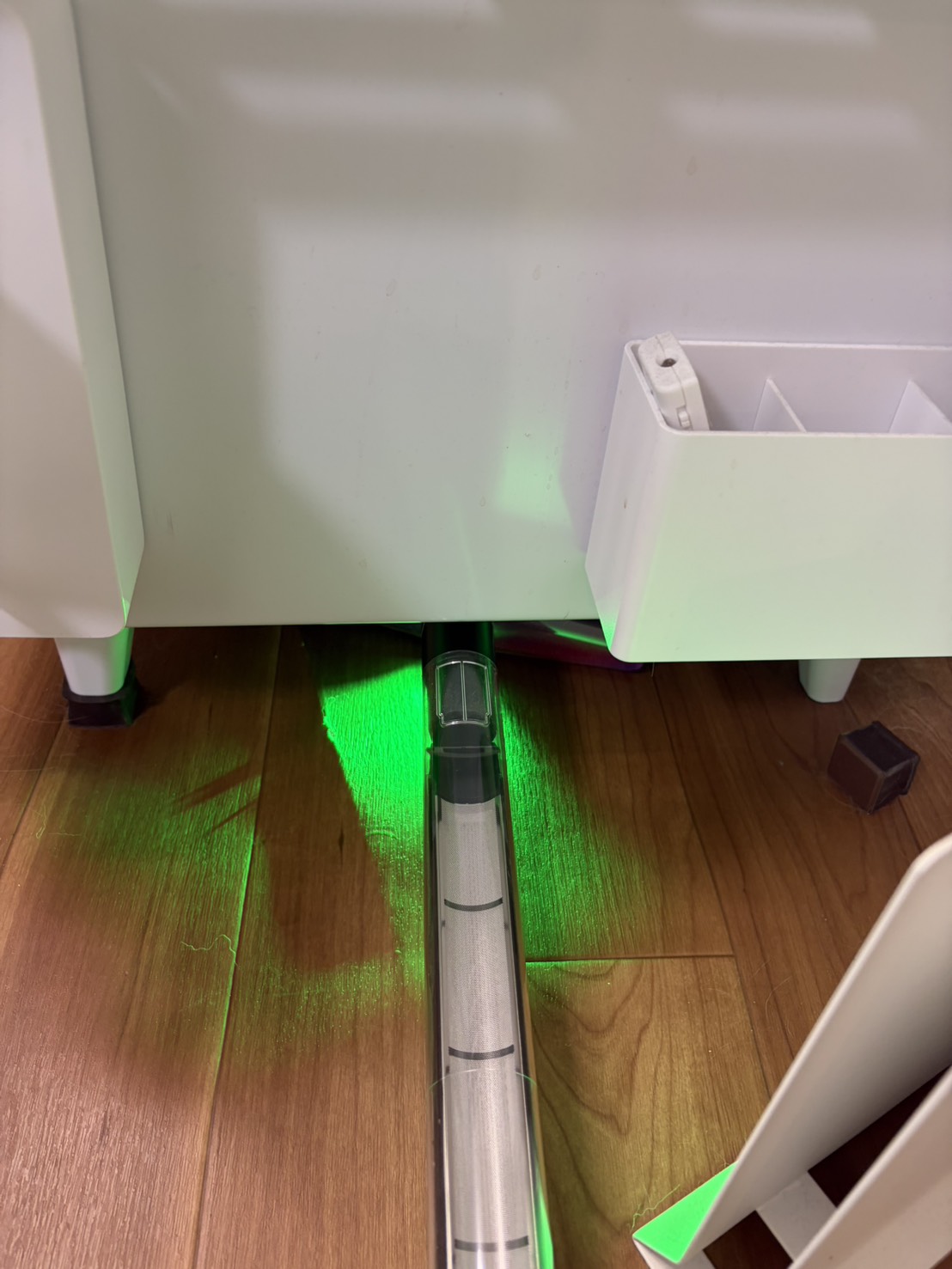 Dyson PencilVac テーブル下(高さ約11cm)に入るヘッド
